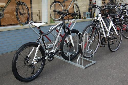 Fahrradständerreihenanlage 4514 XBF 2-s.90Grad verz.Anz.Radstände 4 z.Schr.WSM || VE = 1 ST