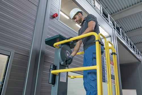 Personenlift FlexxLift 2.2 Arbeits-H.b.ca.4200mm Trgf.150kg STA besch.MUNK || VE = 1 ST