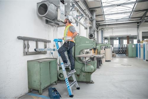 Teleskop-Kombileiter Multimaster 5 Alu.Stufen 5 max.Gesamtbelastung 150kg ZARGES || VE = 1 ST