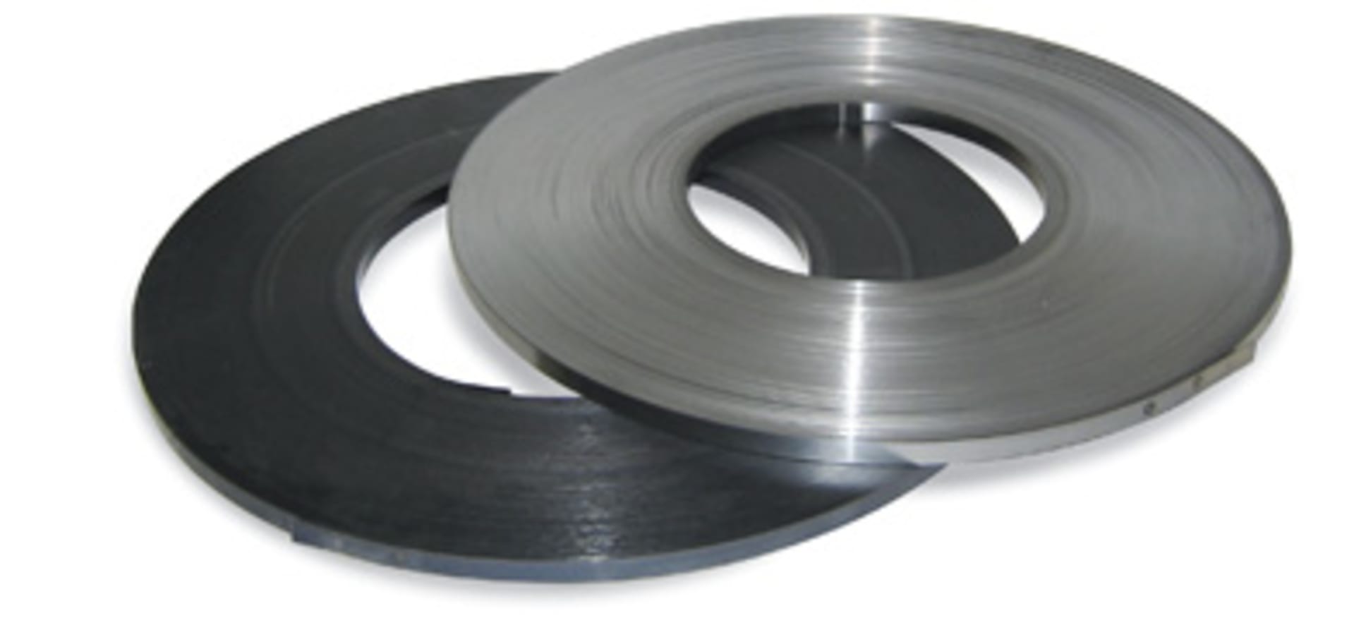 Stahlband, blank, in Scheibenwicklung, 700 kp | 16 mm x 400 lfm., Stärke: 0,5 mm |
