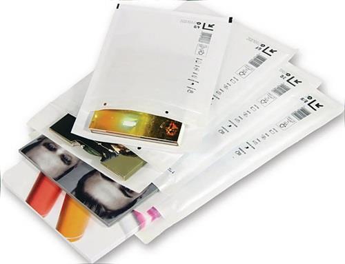 Versandtasche Papier weiß m.Luftpolsterfolie L360xB270mm || VE = 100 ST