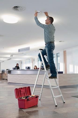 Stufenstehleiter 7 Stufen Alu.Gesamt-H.2250mm Stufen-Holmverbindung geschr. MUNK || VE = 1 ST