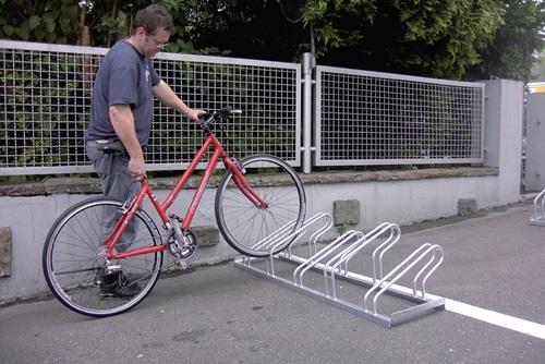 Fahrradbügelparker 1-s.90° verz.Anz.Radstände 5 z.Aufschr.WSM || VE = 1 ST