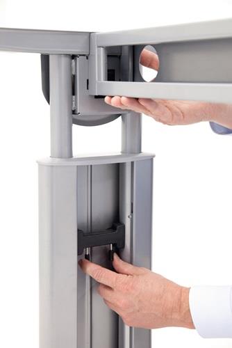 Schreibtisch Teda H680-860xBxT1200mm Asteichedekor Winkelf.R/L || VE = 1 ST